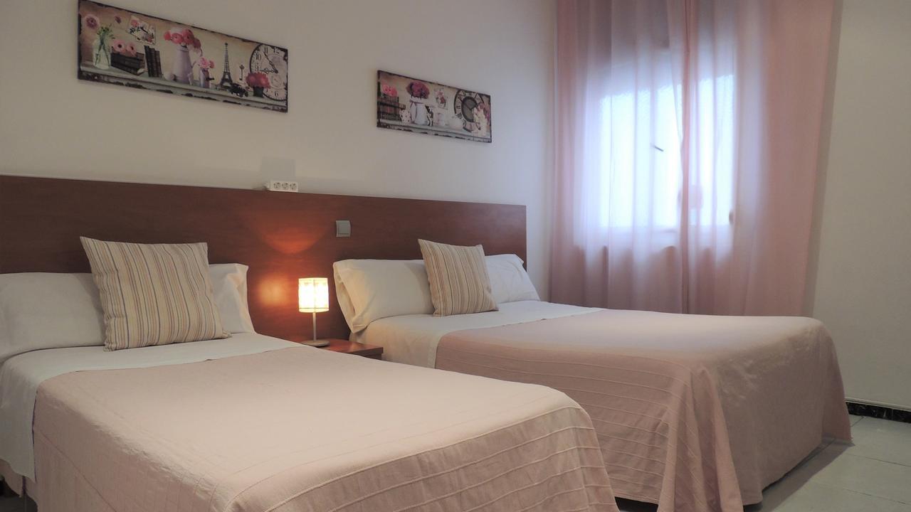 Hostal Cervantes Madrid Ngoại thất bức ảnh