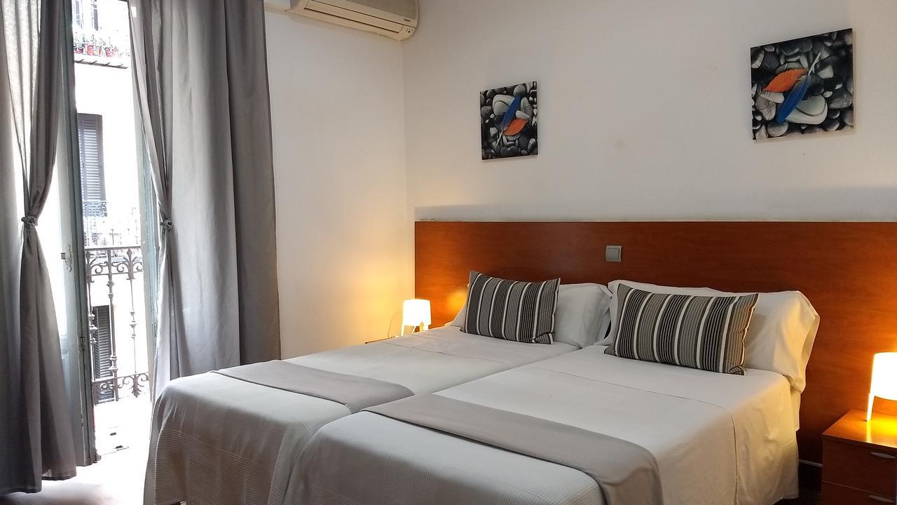 Hostal Cervantes Madrid Ngoại thất bức ảnh